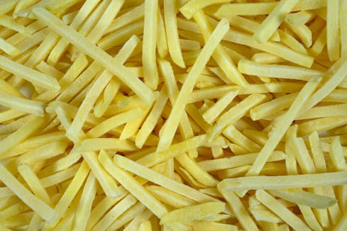 Effizient produziert, sicher verpackt: Verpackungstechnologie für knusprige Pommes