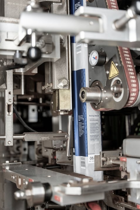 The sealing process of the PMX is particularly gentle, so it can process both conventional composite materials and recyclable mono-materials.