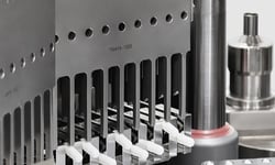 Capsule filling machine – GKF Performance » Syntegon 