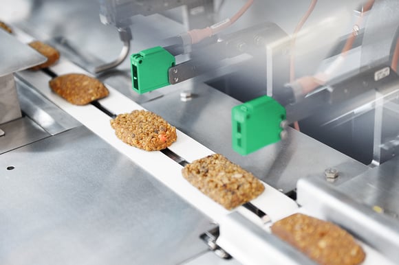 contactless-hygienic-infeed-for-sticky-bars