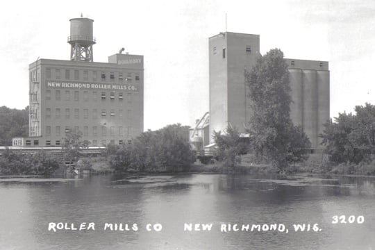 New-Richmond-Roller-Mills-1930-540x360