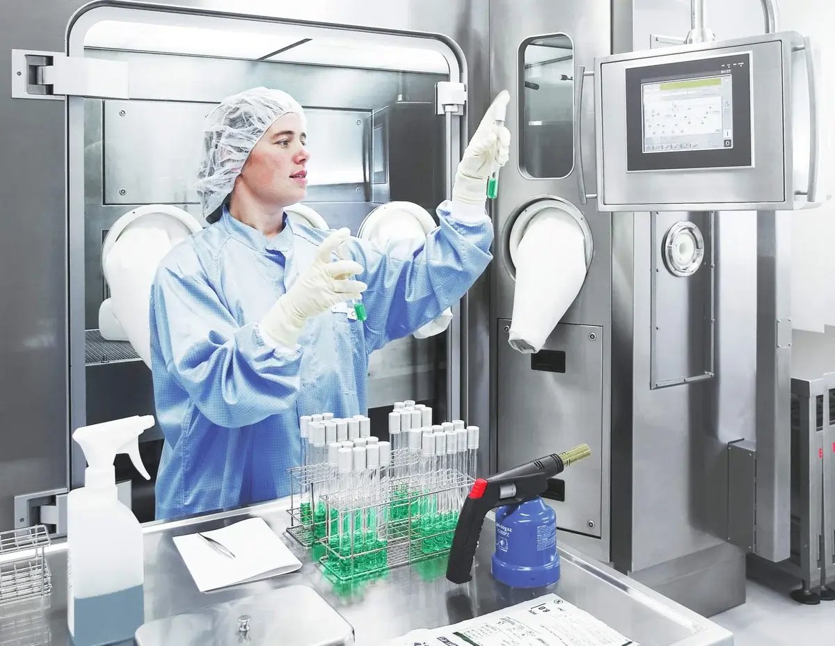 Technologies_Isolator_technology_Microbiological-1